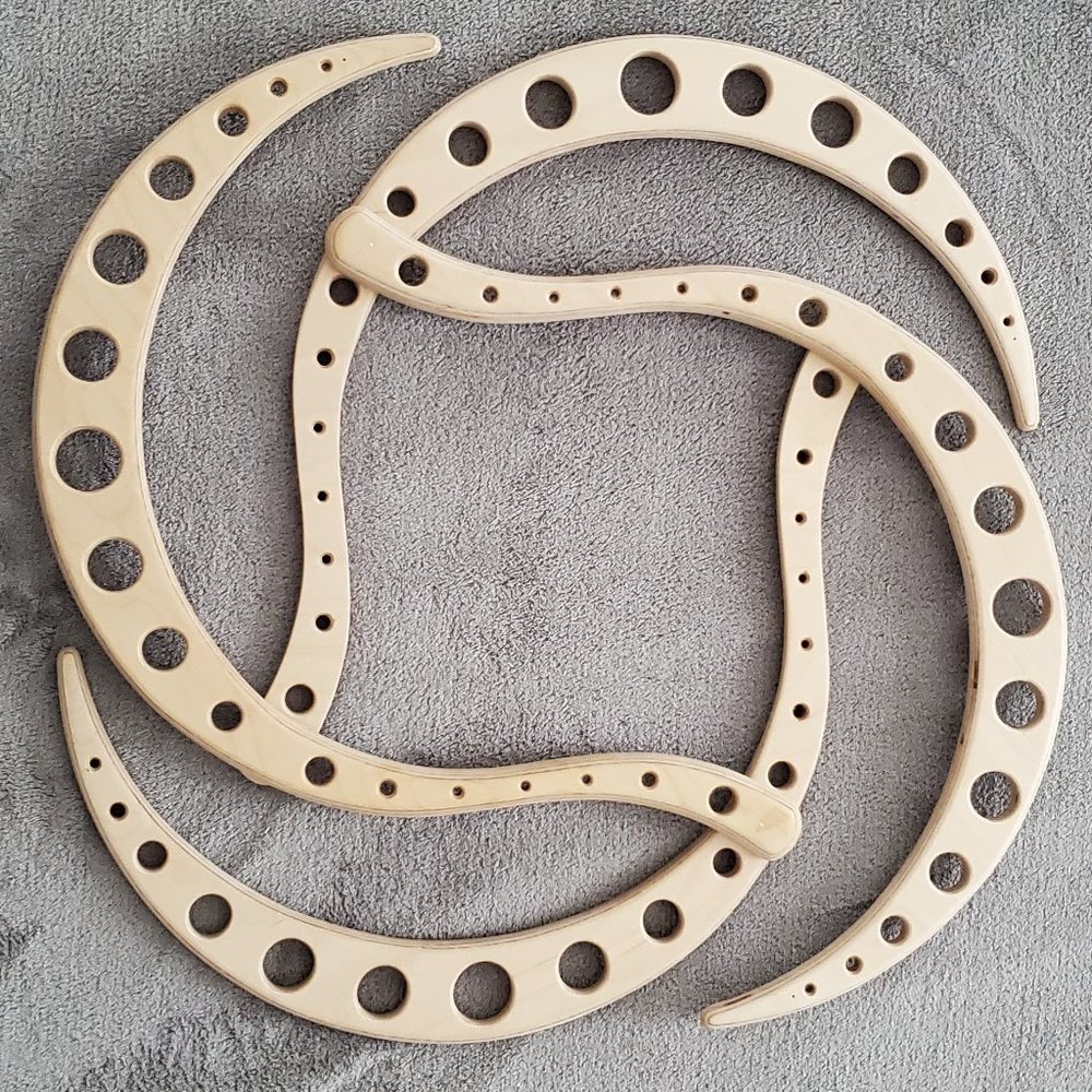 Buugeng, unfinished wood